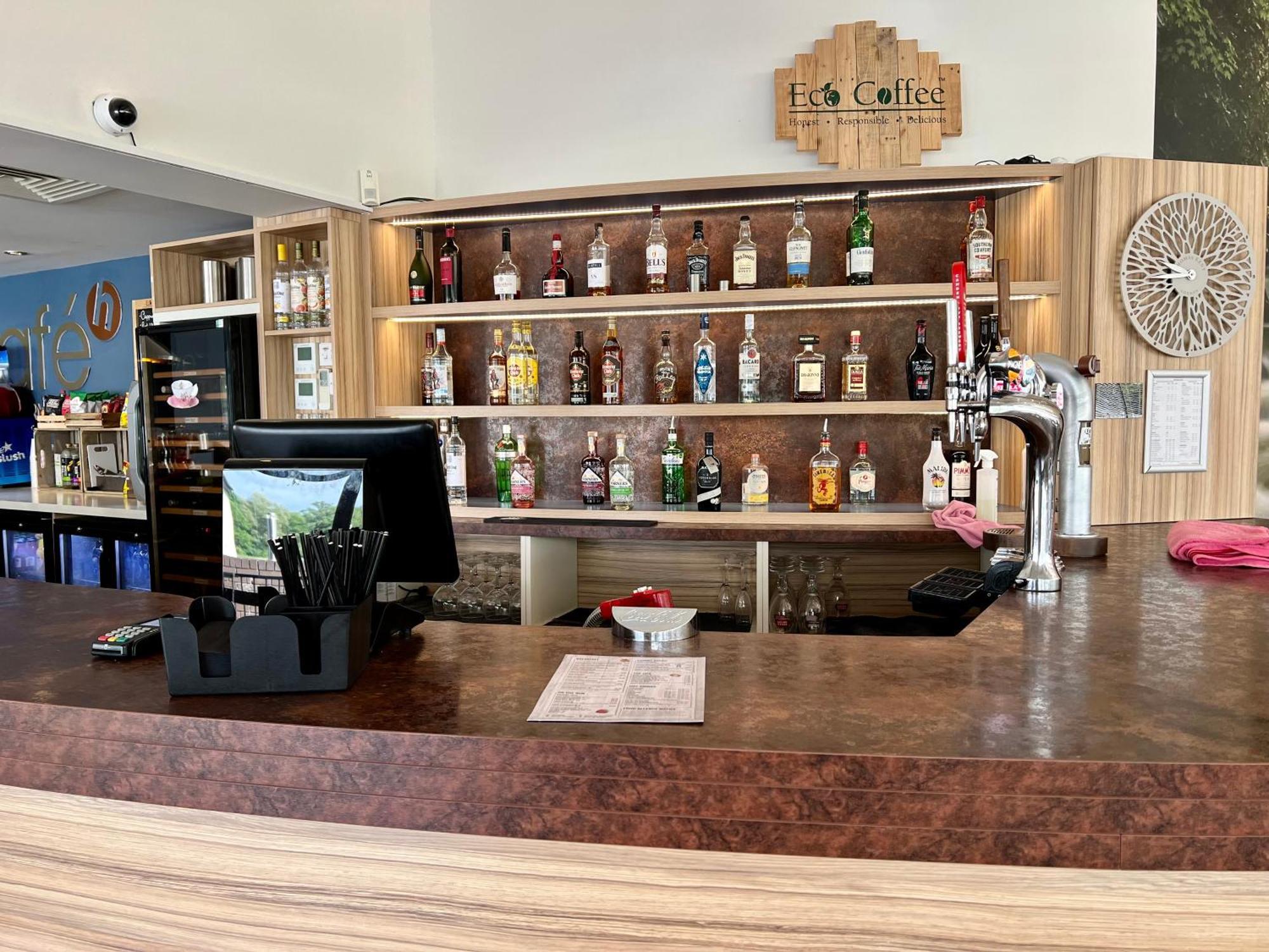 Wildflower, Premium Plus Hot Tub Lodge South Cerney Eksteriør billede