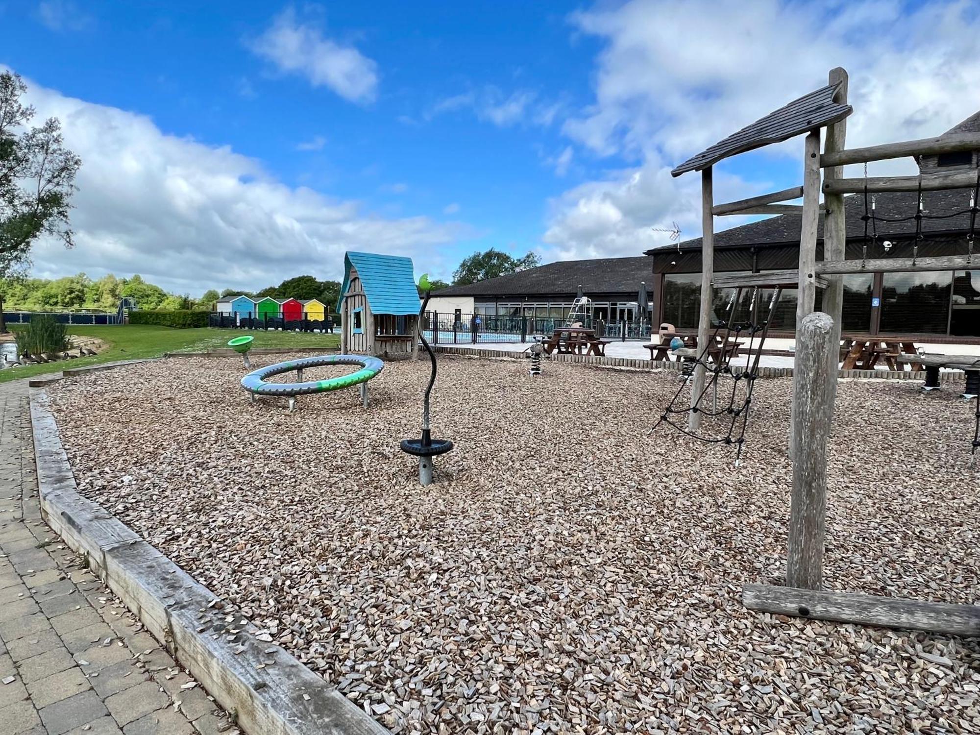 Wildflower, Premium Plus Hot Tub Lodge South Cerney Eksteriør billede